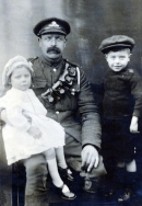 F012 Royal Engineer and children