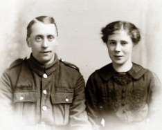 F052 Unnamed soldier and lady