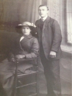 F125 John James, 15th Battalion, Sherwood Foresters (Nottingham & Derbyshire Regiment), KIA 17 July 1916, and mother, Annie. Courtesy of Helen Charlesworth.