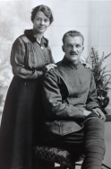 F170 Serjeant Air Mechanic Harold Pyment, 36 Wing, Royal Flying Corps, and wife Ethel. Courtesy of Paul Hughes.