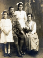 F099 Unnamed soldier, Army Service Corps, and family