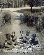 G471 Queen Mary's Army Auxiliary Corps, Rouen, 1919,