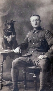 B134 Unnamed soldier and dog