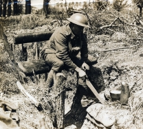 G157 British soldier cooking, France, 7 August, 1918