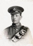 A139 Unnamed soldier, Oxfordshire and Buckinghamshire Light Infantry, Essex studio