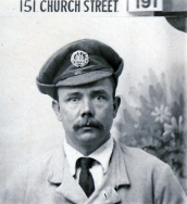 W067 Wounded soldier, Dorset Regiment