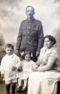 F203 Unnamed soldier and family,Boughton studio, Thetford, courtesy of Paul Hughes.
