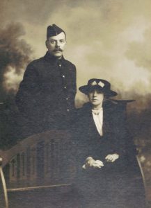 F204 John Nutt, 12th Battalion, York and Lancaster Regiment, and wife, courtesy of Andrew Grantham