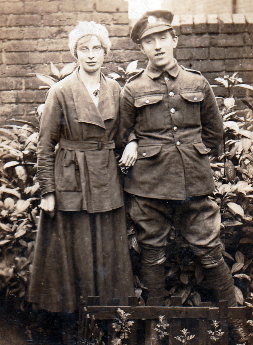 Ww1 R.kay G1139 Unnamed couple at home. Courtesy of Maureen Kay. - WW1Photos.org